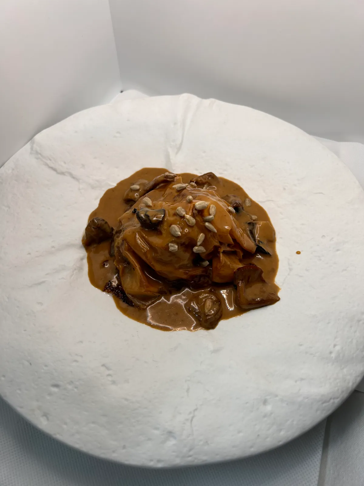Tender meat stew with seasonal mushroom sauce